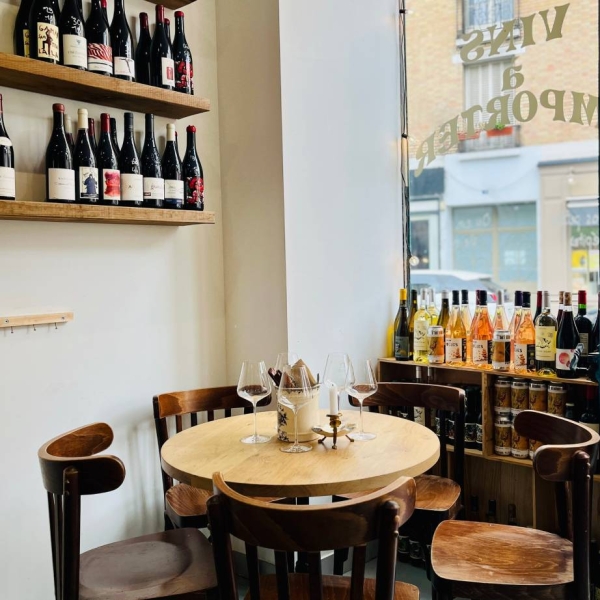 Cave à Vins - Les Paillons - restaurant CLICHY - Cave à Vins  Clichy - Cave à vin paris - Caviste Clichy